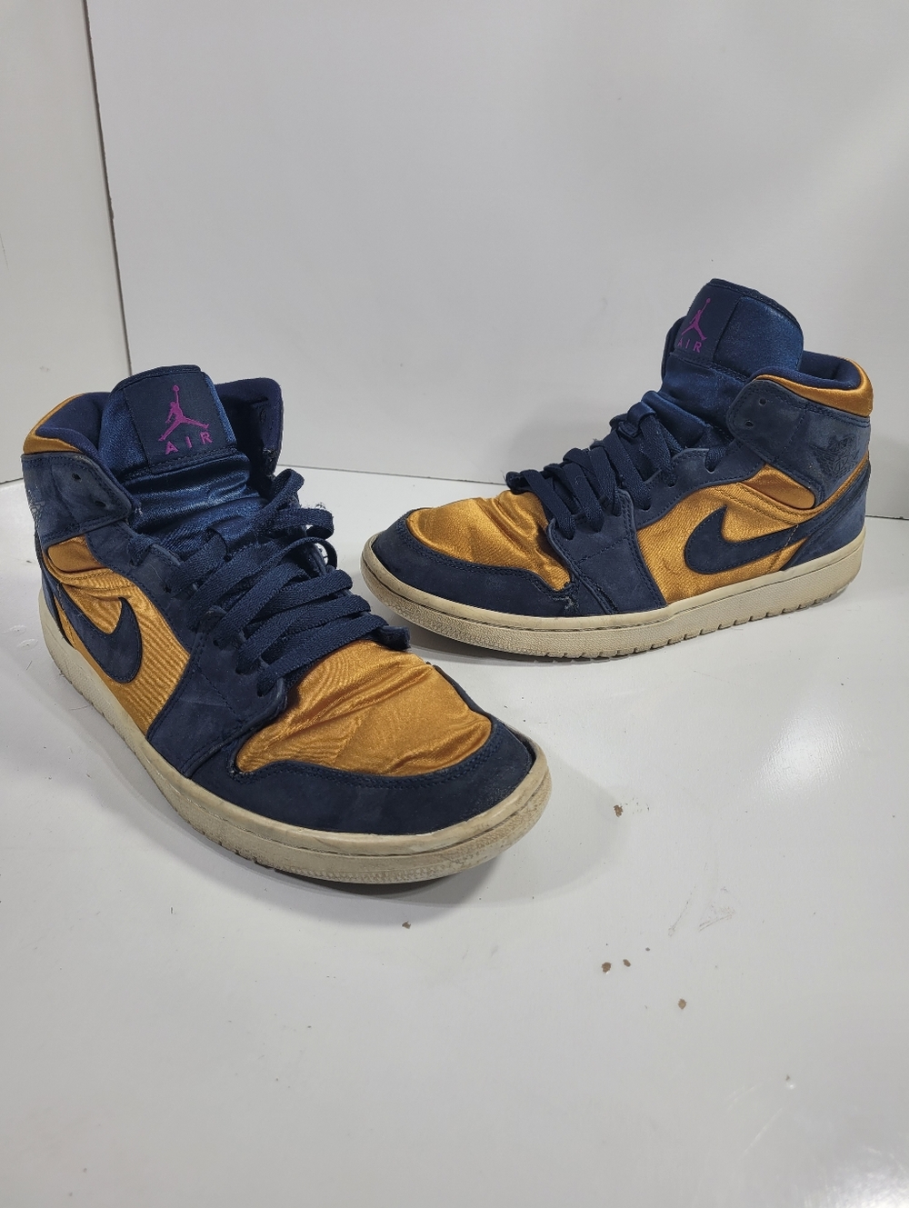 Nike Air Jordan 1 Mid SE Premium Stain Gold Obsidian Blue 852542-401 Men's Size